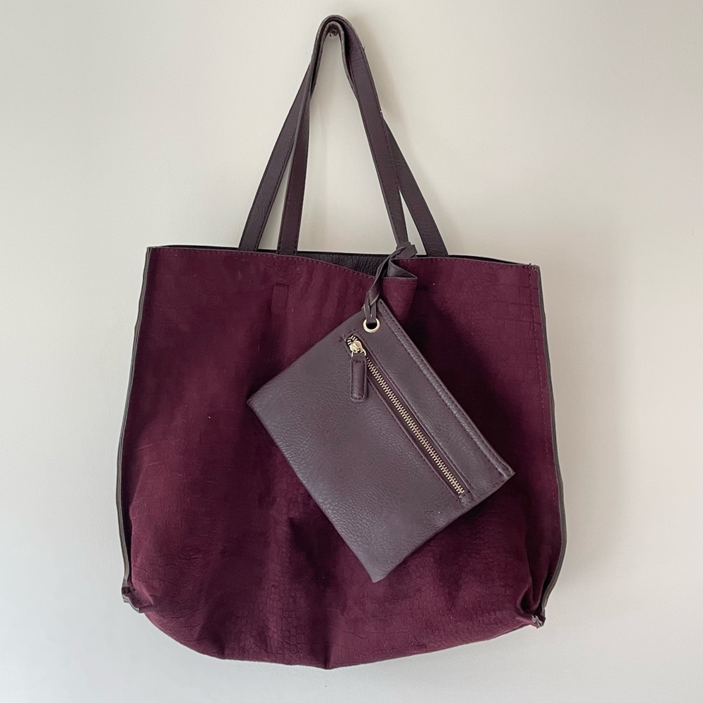 Street level burgundy tote